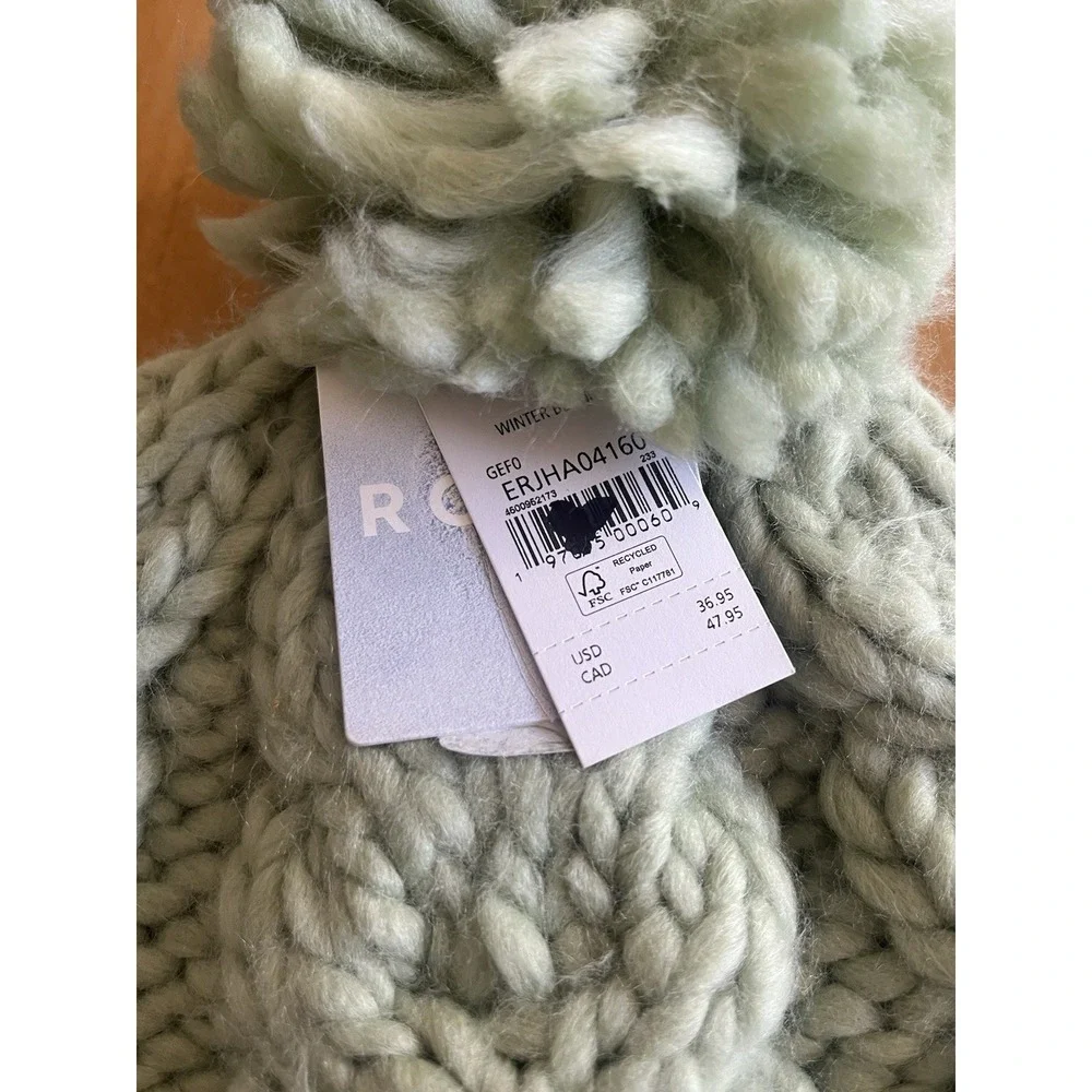 Roxy‎ Women's Mint Green NEW Cable Knit Pom Beanie Hat Winter Fall